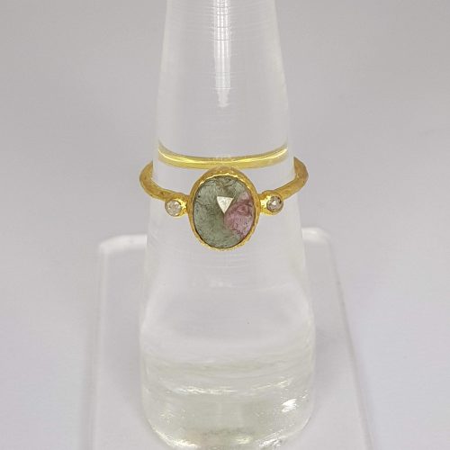 DIAMOND & STONE RING