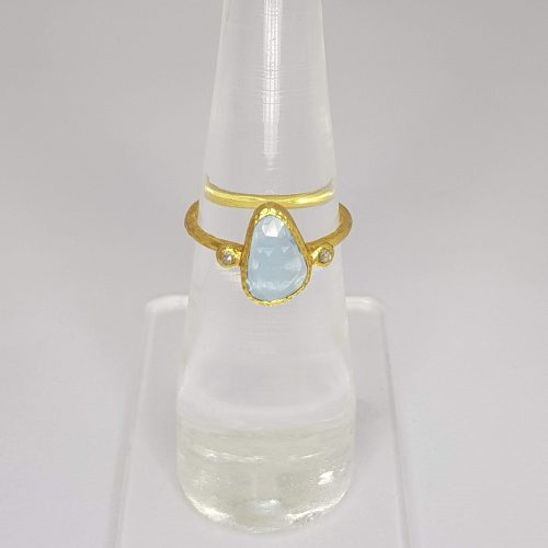 DIAMOND & STONE RING