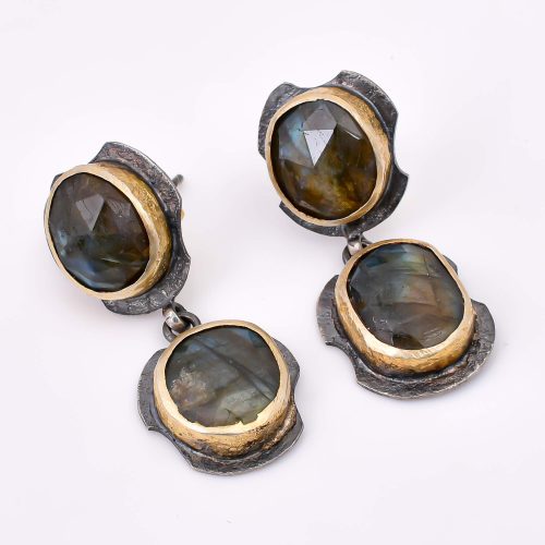 STONE EARRINGS