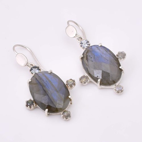 STONE EARRINGS