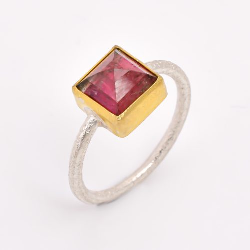 STONE RING