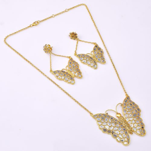 DIAMOND AND STONE NECKLACE