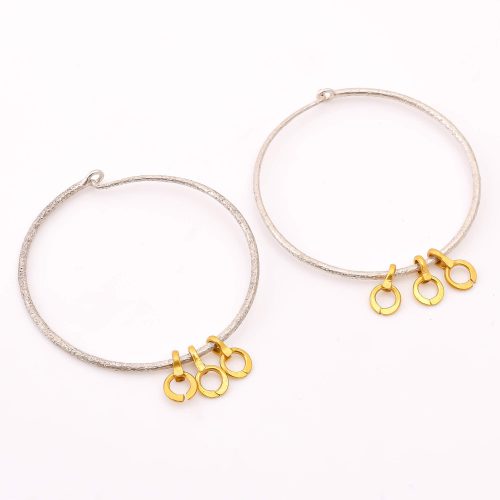 SILVER EARRING