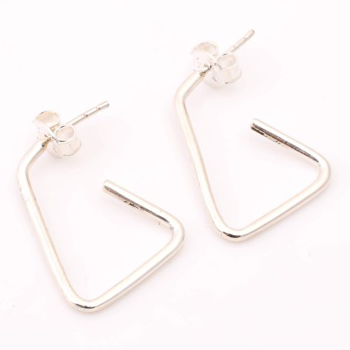 SILVER EARRING