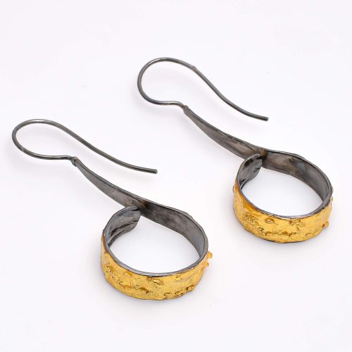 SILVER EARRING