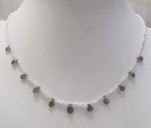 STONE NECKLACE