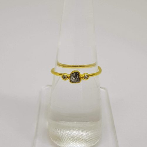 DIAMOND & STONE RING