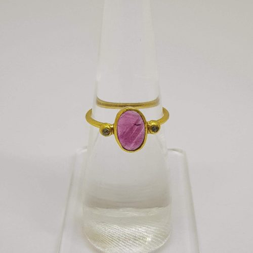DIAMOND & STONE RING