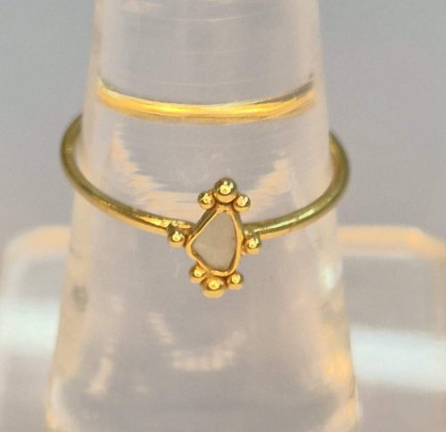 DIAMOND & STONE RING
