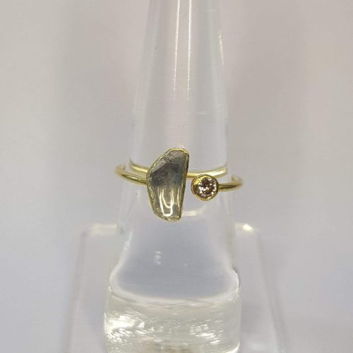 DIAMOND & STONE RING