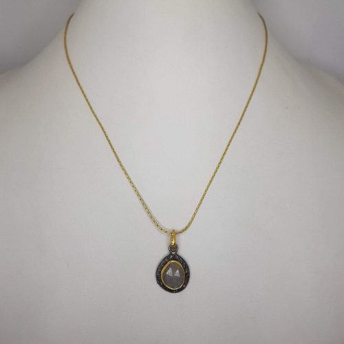 STONE NECKLACE