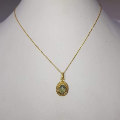 STONE NECKLACE