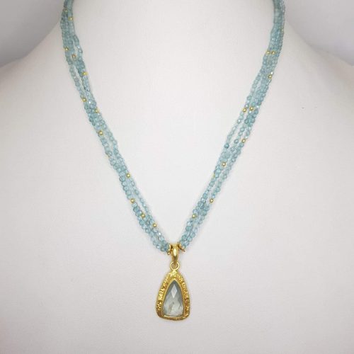 STONE NECKLACE