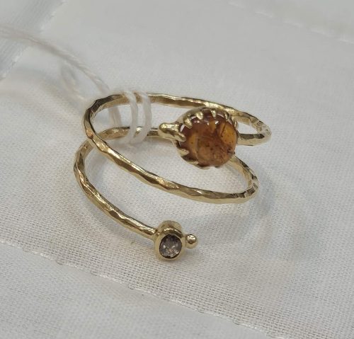 DIAMOND & STONE RING