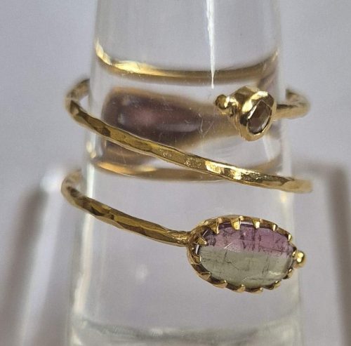 DIAMOND & STONE RING