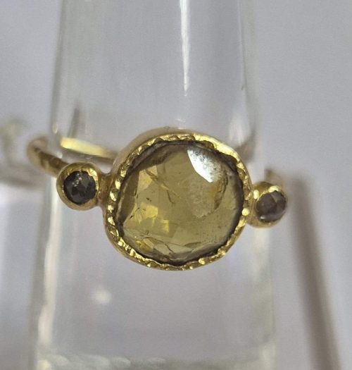 DIAMOND & STONE RING